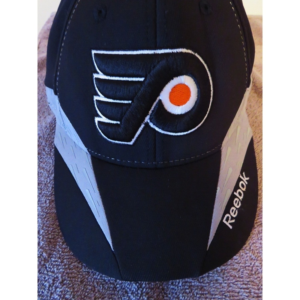 Reebok Philadelphia Flyers NHL Center Ice Flex Fit Hat Cap Black S/M